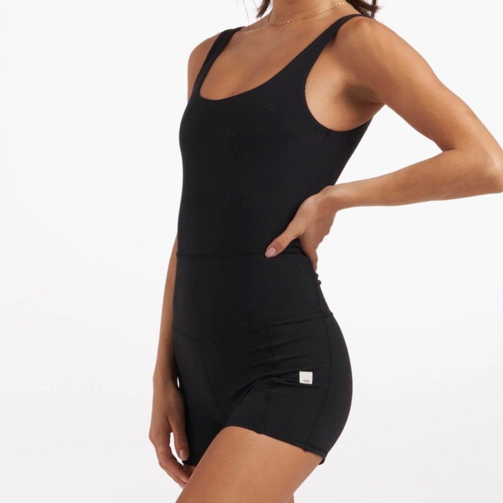 Vuori black Studio Onesie- size medium worn once